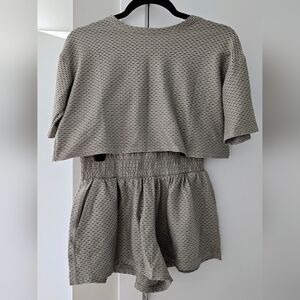 Noli Yoga Gray Textured Two-Piece Set